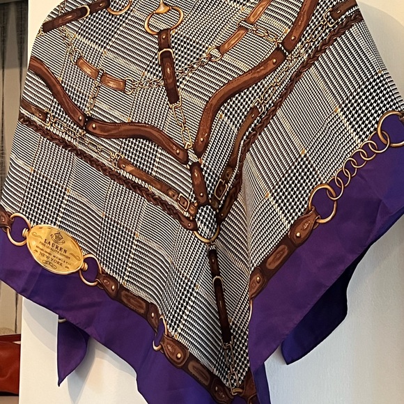 Ralph Lauren Silk Scarf  34x34 - Picture 5 of 7